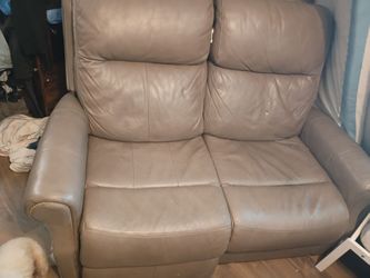 Taupe leather power reclining loveseat (with USB charging ports)