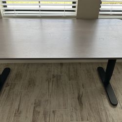 63*32 Size Standing Desk/Computer Desk