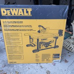 DEWALT 15 Amp 8-1/4 in. Compact Portable Jobsite Table Saw (DWE7485)