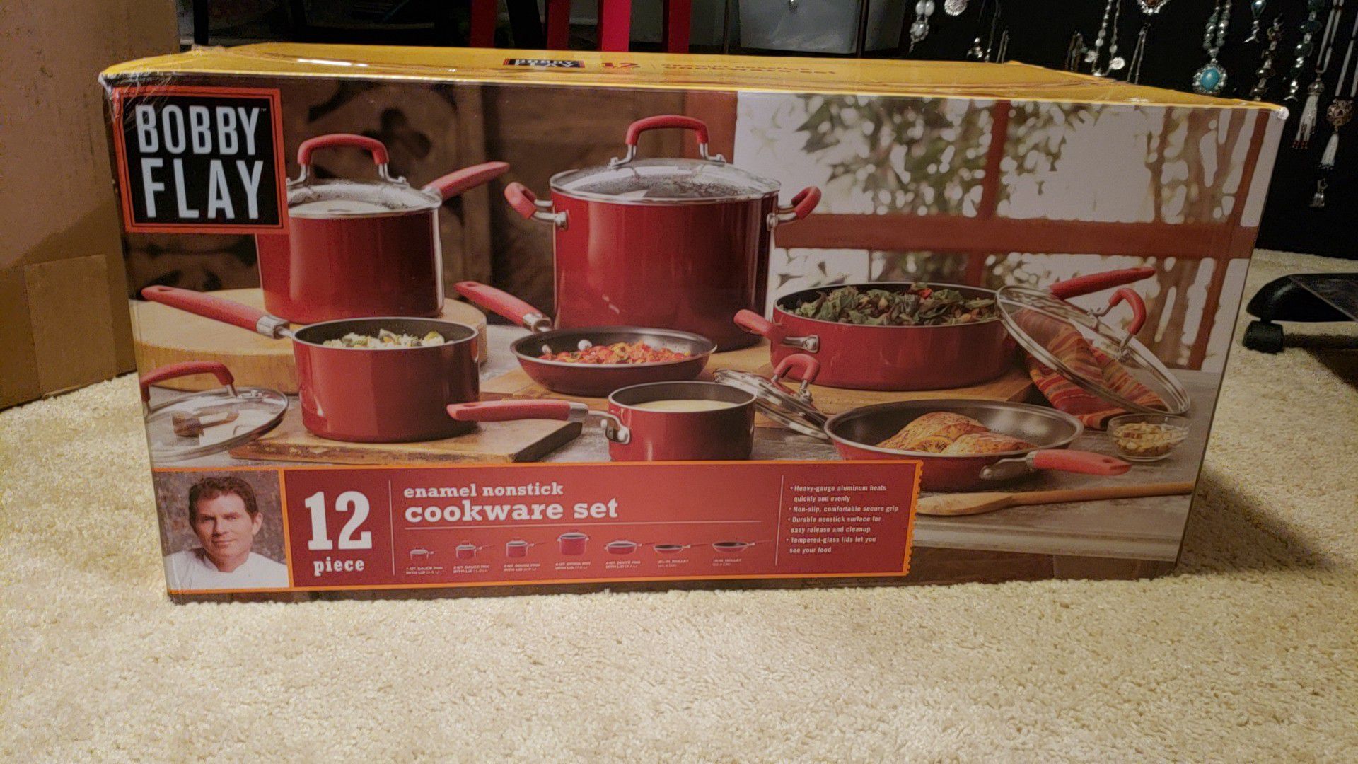 Bobby Flay 12 piece cookware set for Sale in Jacksonville, AR - OfferUp