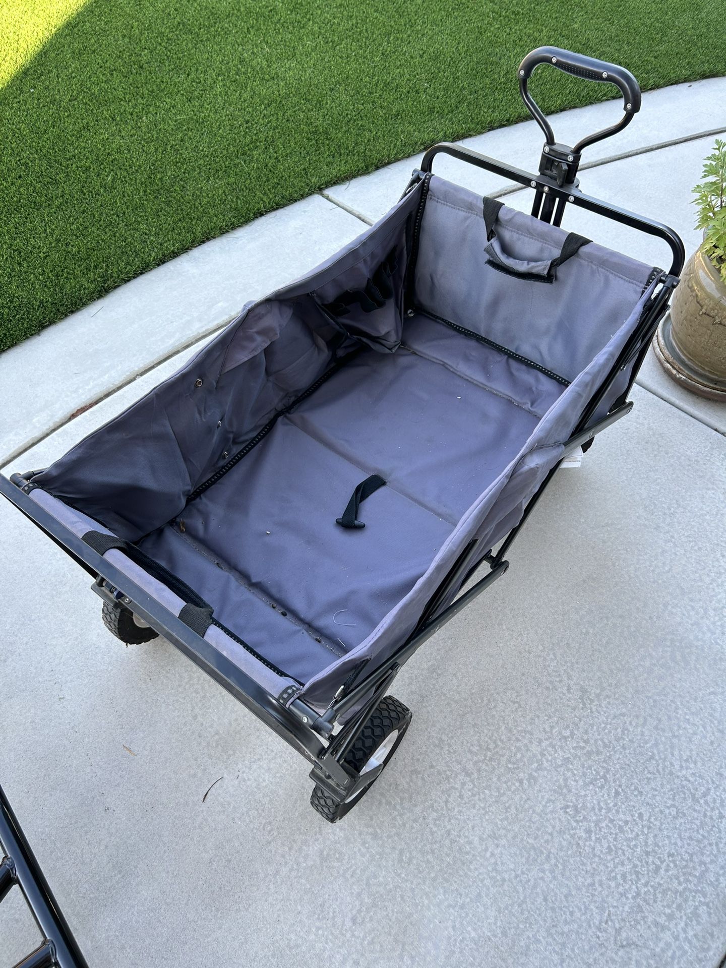 Wagon Folds Up