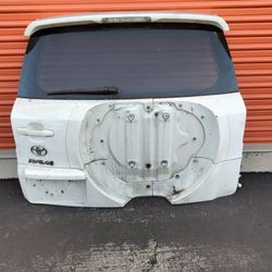 2007-2012 Toyota RAV4 Complete Tailgate With All The Accessories OEM.