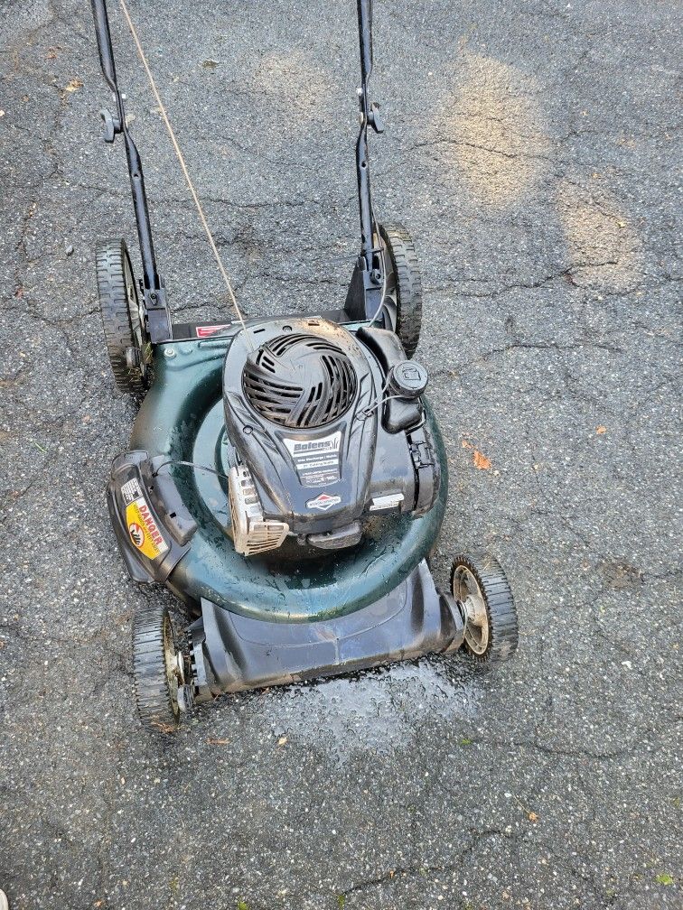 BolensĀ 140-cc 21-in Gas Push Lawn Mower with Briggs & Stratton Engine