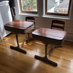 Old School Desks With Storage