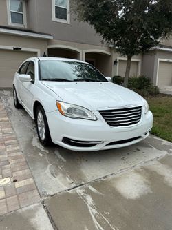 Chrysler 200