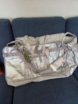 SUPREME Large Haul Tote Brand New