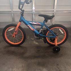 Hot Wheels Boys Bike 