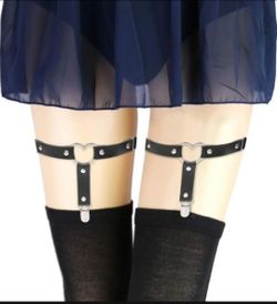2pcs Adjustable Heart Thigh Garter with Anti-Slip Clips, Elastic Punk Leg Garters for Women, Black