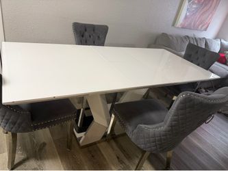 Dinning table