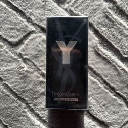 Yves SaintLaurent Eau de Parfum - New 100ml