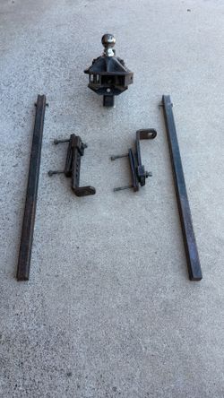Trailer weight distribution sway control hitch