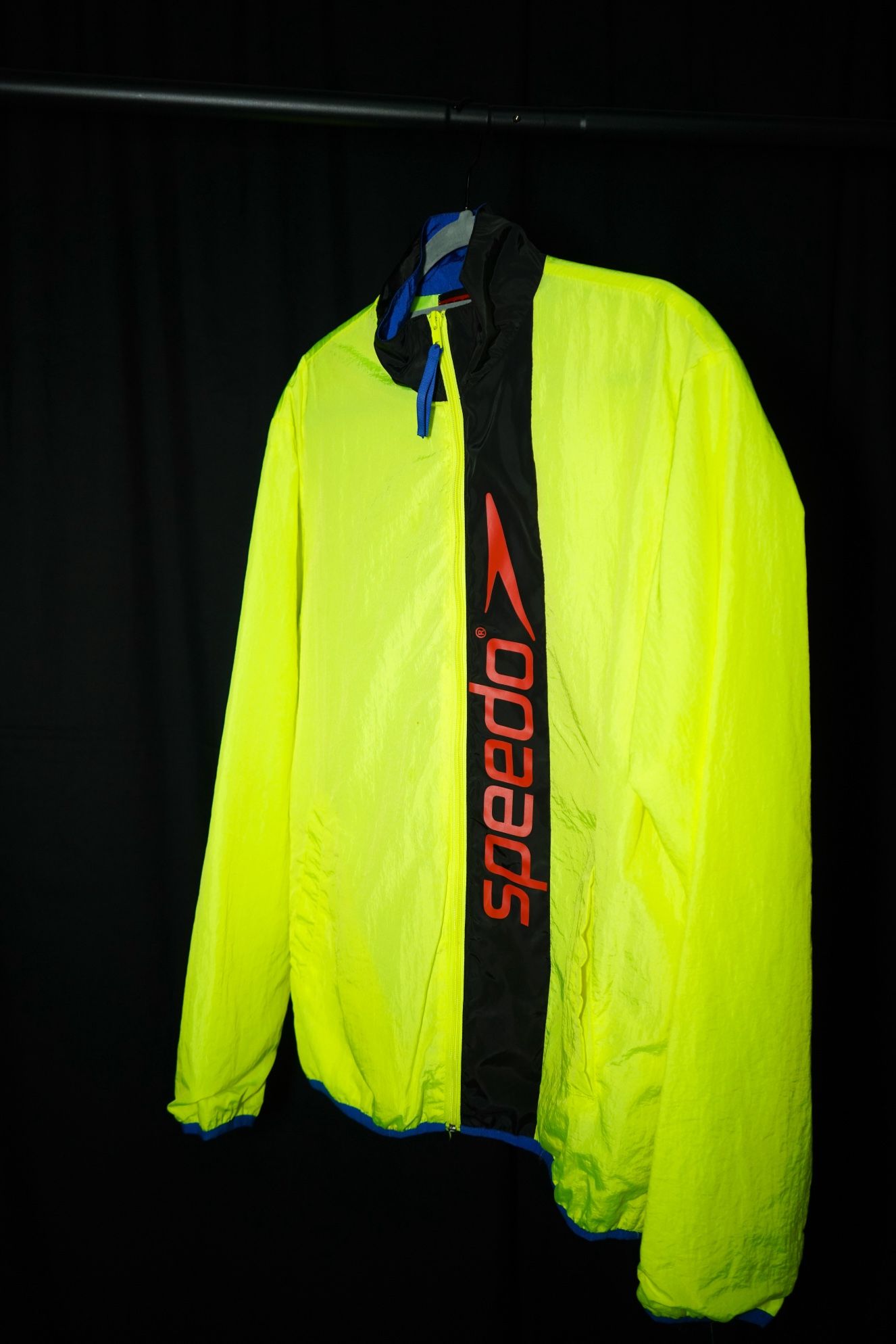 Speedo x Forever 21 Men's Large Neon Logo Graphic Windbreaker Jacket Swim Large