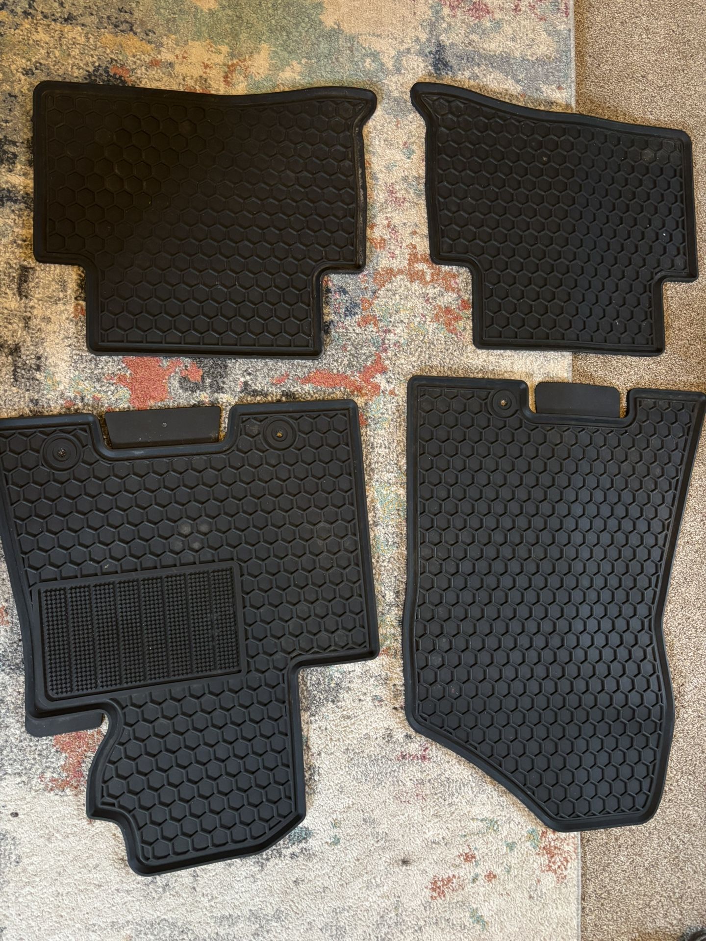 Rubber Floor Mat For Hyundai Tucson