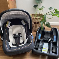 Graco Infant Car seat + Base 