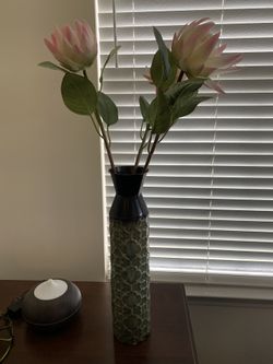 18” Vase With Three Flowers Stems 