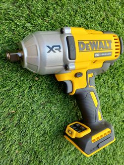 New Dewalt XR 1/2" Impact Wrench 20V - Tool Only.