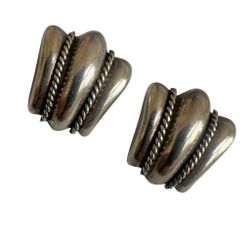 Vintage Mexican Sterling Silver Ribbed Post Earrings 
