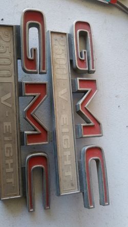 Gmc 2500 emblem