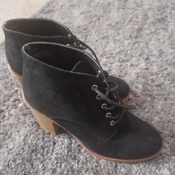 Black Shoes Size 6 With Heels
