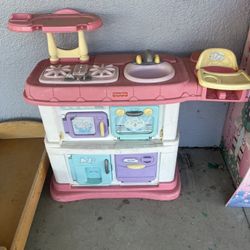 Play Kitchen 