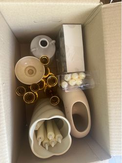 Home decor accessories (vases, candles) box
