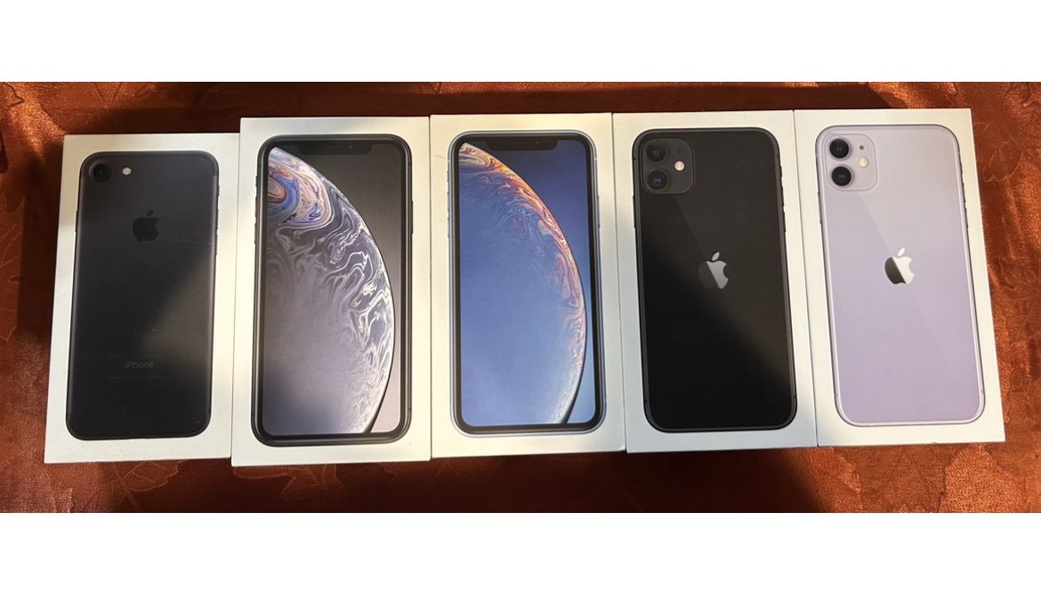 Empty iPhone Boxes: 5 : 7, Xr, Xr, 11, 11