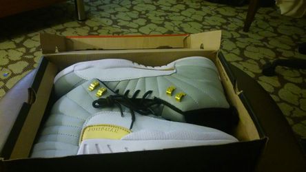 Air jordan 12 retro sz 12