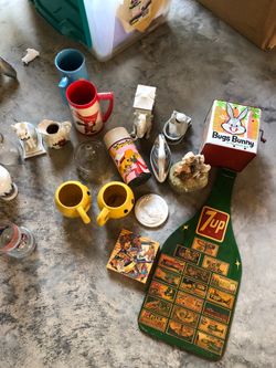 Lot of mixed antiques and collectibles