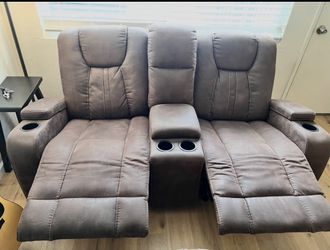 Reclining Living Room Couch/Sofa