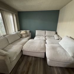 7 PIECE SECTIONAL COUCH