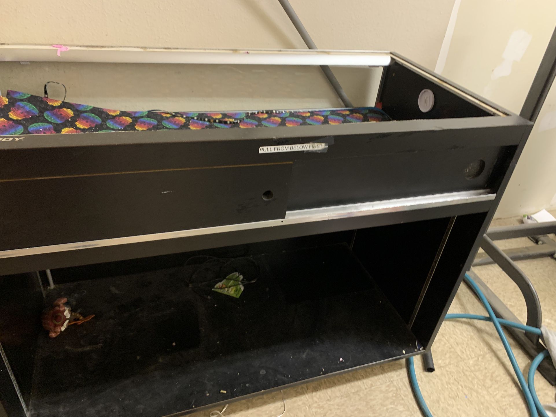 Display Case Top Glass Missing Free