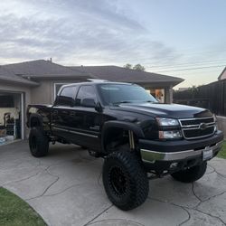 Chevy Silverado 2500 LT3 4x4 LBZ Cat Eye 