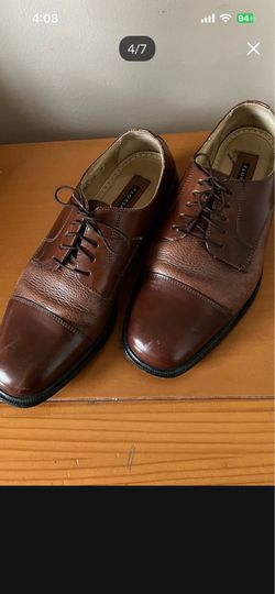 There very good shoes there leather shoes made in Brazil the color is two shade of brown the size is 9