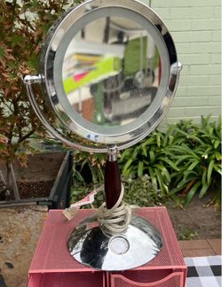 face mirror light up