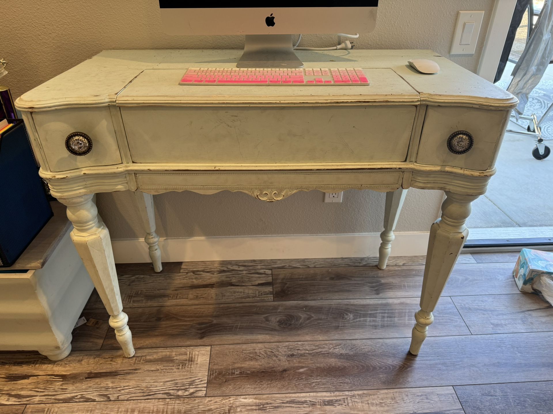 Cute Antique Shabby Chic Desk Set