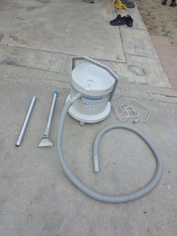 Wet/Dry Bissell Vacuum Cleaner