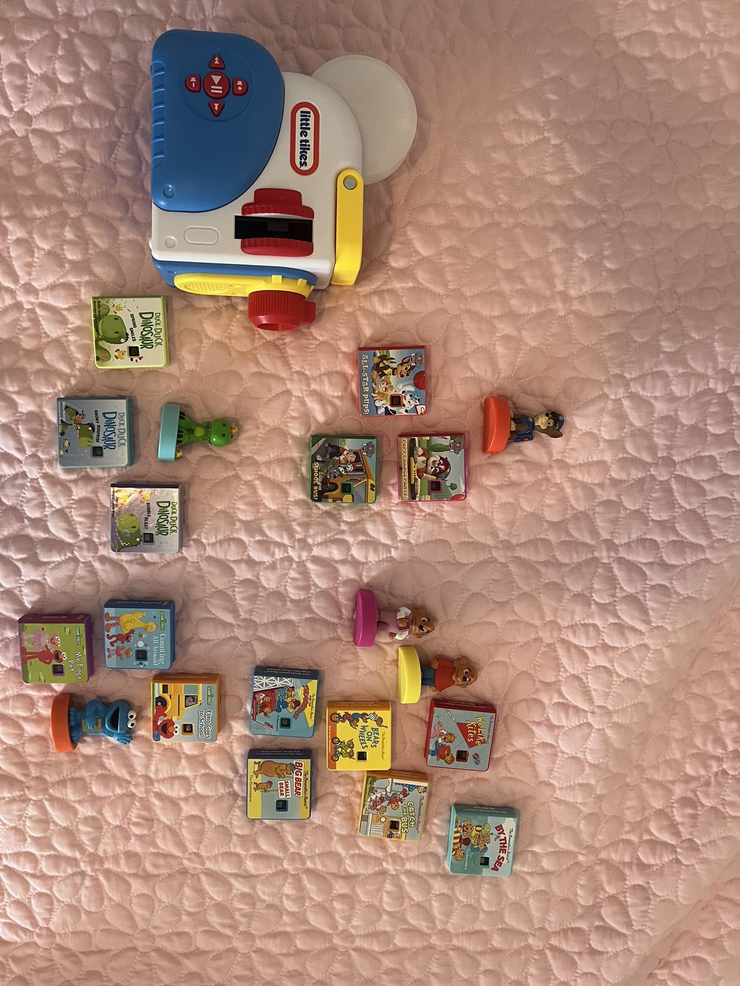 Dream Machine Projector w/ movies