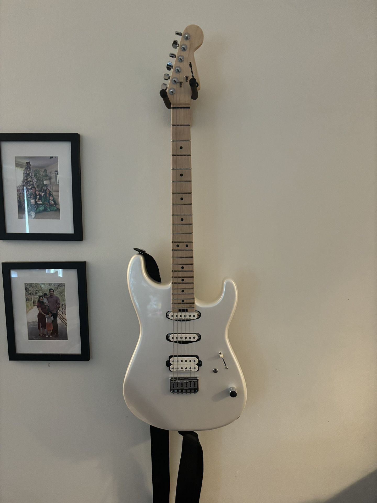 Charvel San Dimas HSS HT