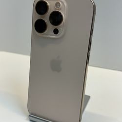 Apple iPhone 16 PRO 128gb. ( Fully Unlocked )