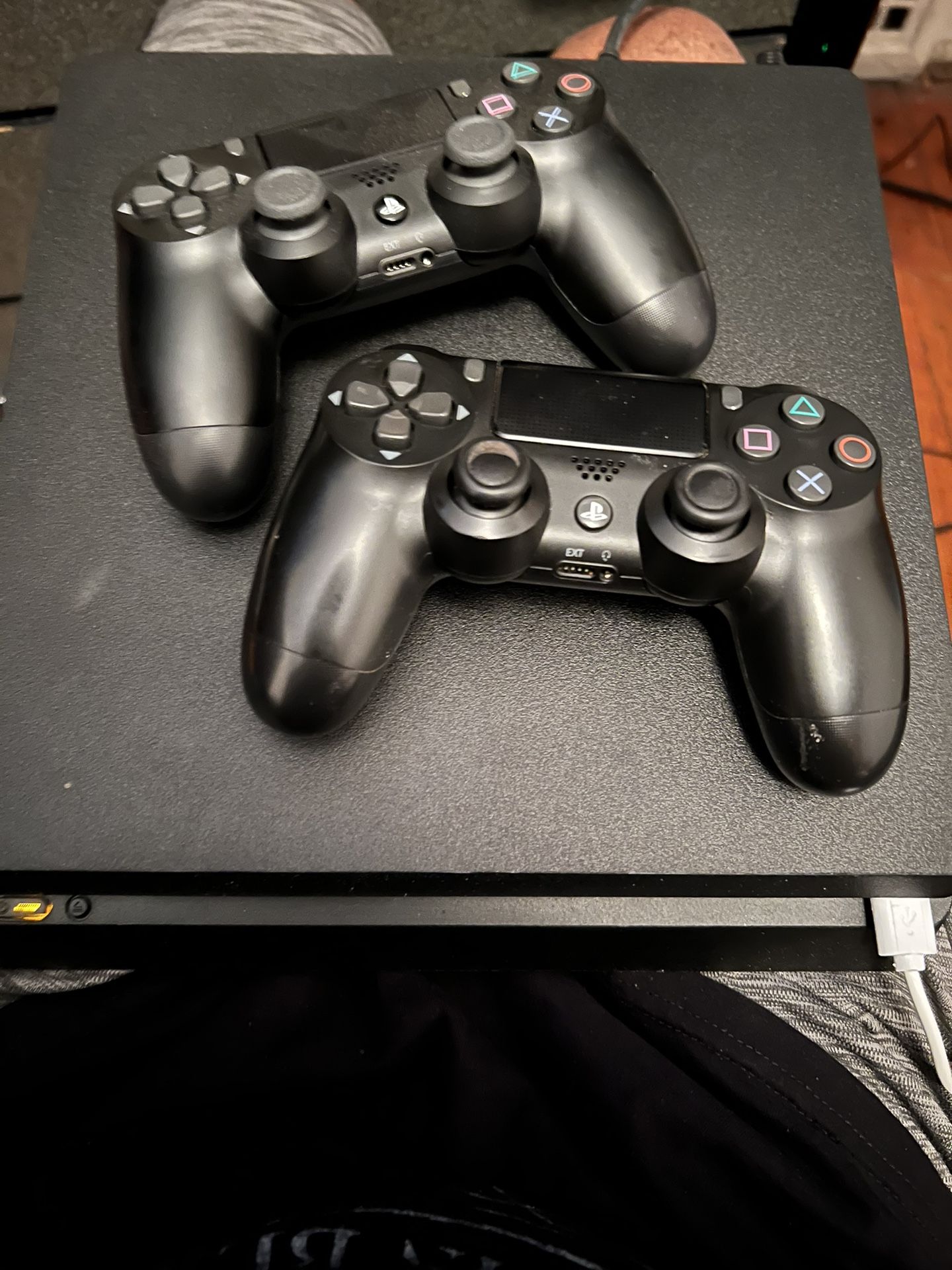 PS4