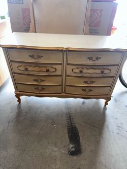 Vintage Mid-century six drawer dresser. Bonnet by Sears. 49x32x16