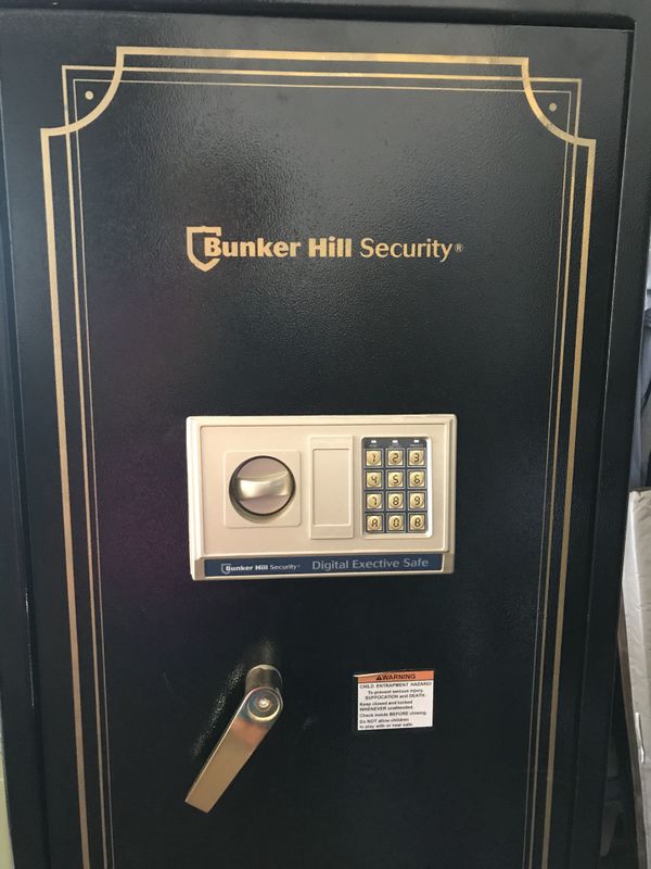 Bunker Hill 59 Digital Executive Safe Digital Photos and Descriptions