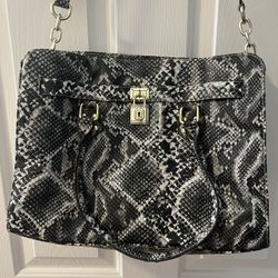 Women’s Messenger Purse/Bag