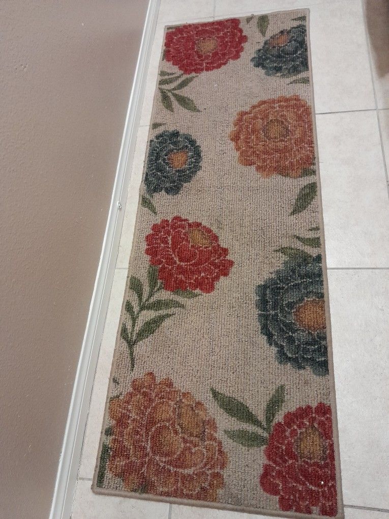 Rug Runner With Floral Print