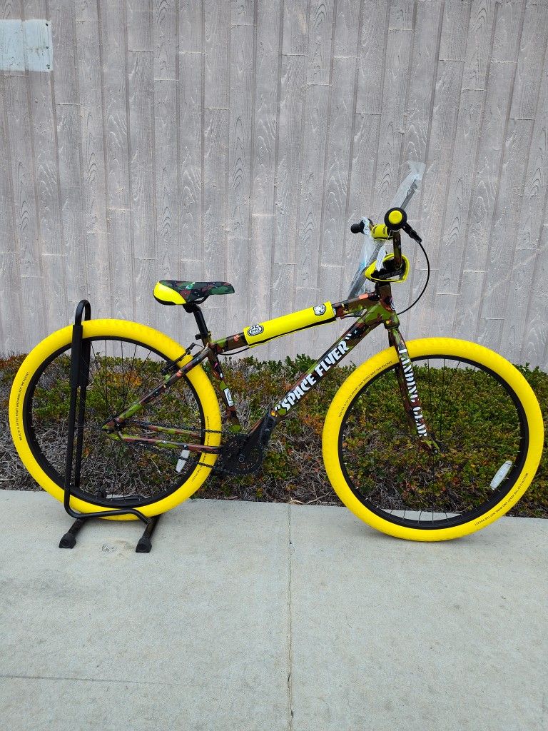 BICYCLE @2013 BAPE®︎ EDITION PLAY BOY Bicycle Playboy Bape X Deck Review! - YouTube