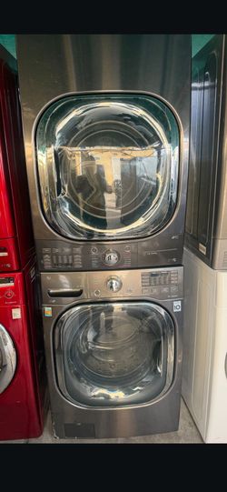 Whasher and dryer gas set stanley steel  in great condition