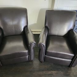 2 Recliner Chairs