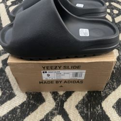 Yeezy Slides