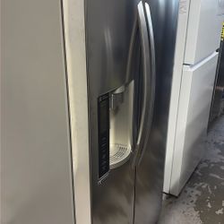 LG Side By Side Refrigerator 