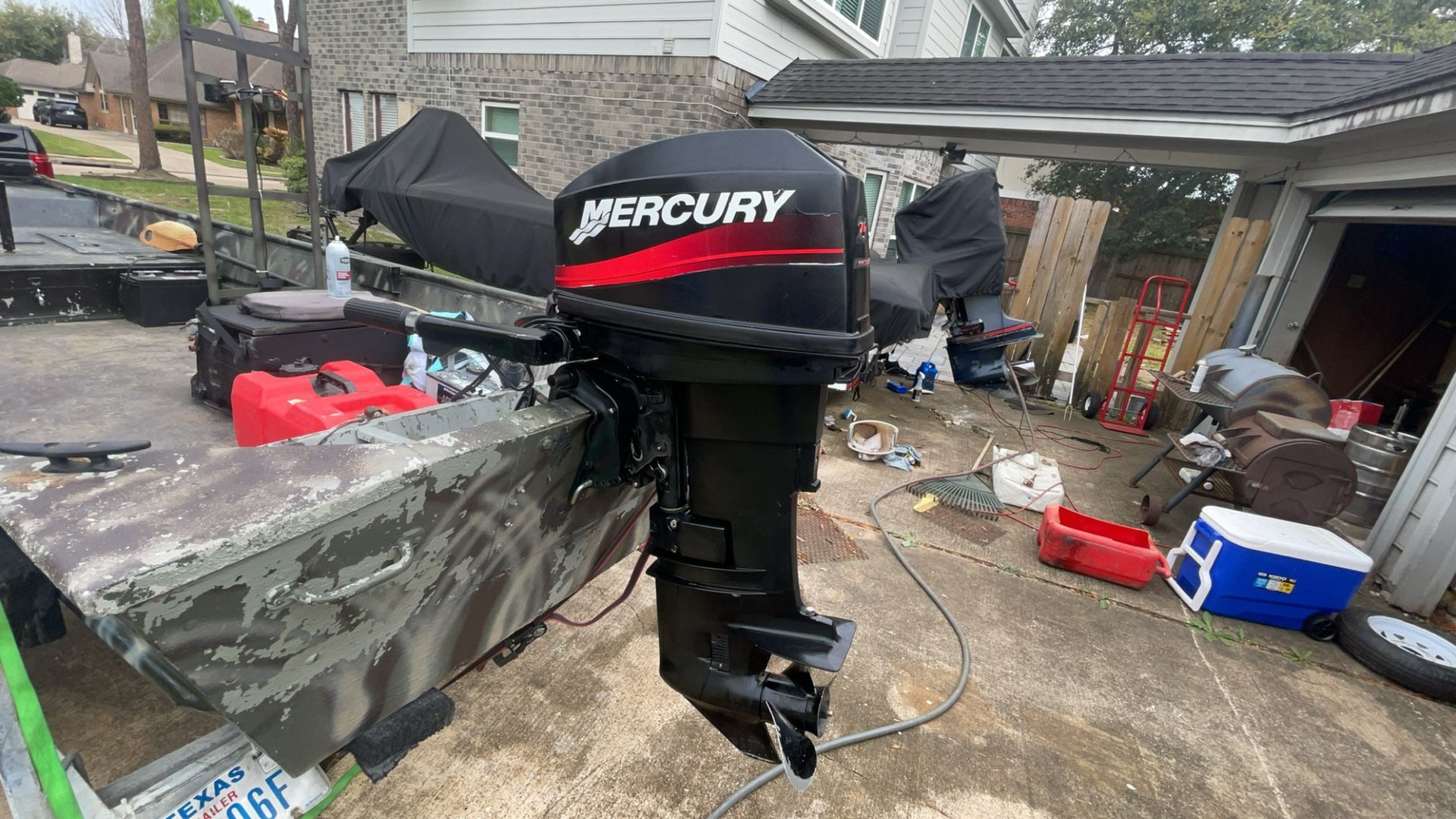 2001 Mercury 25hp tiller